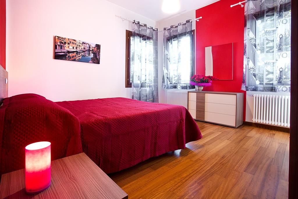 Good Wine Apartments เวนิส ห้อง รูปภาพ