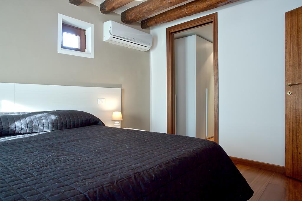 Good Wine Apartments เวนิส ห้อง รูปภาพ