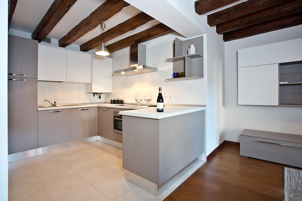 Good Wine Apartments เวนิส ห้อง รูปภาพ