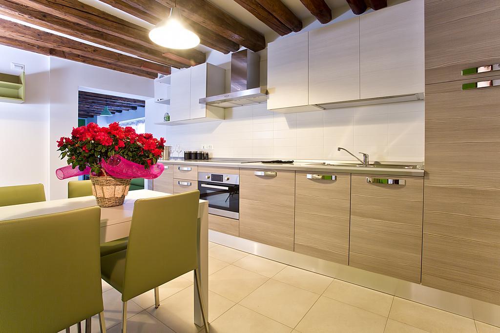 Good Wine Apartments เวนิส ห้อง รูปภาพ