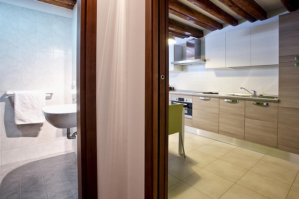 Good Wine Apartments เวนิส ห้อง รูปภาพ
