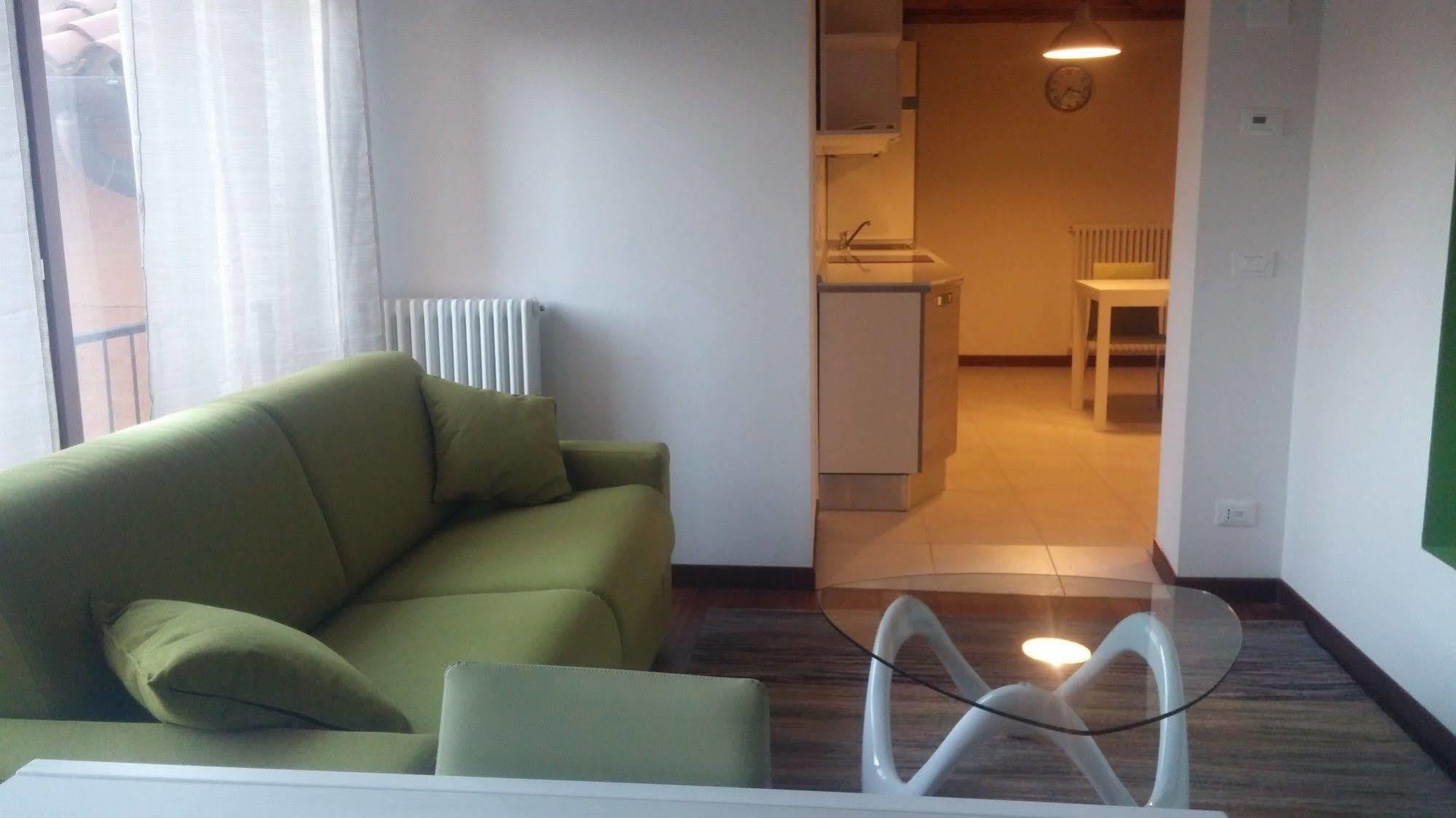 Good Wine Apartments เวนิส ภายนอก รูปภาพ